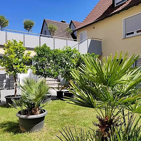 Haus Zum Schlosspark Szálloda 3*