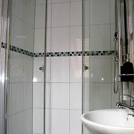 Haus Zum Schlosspark Hotel 3*