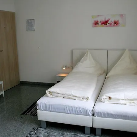 Hotel Haus Zum Schlosspark Veitshöchheim